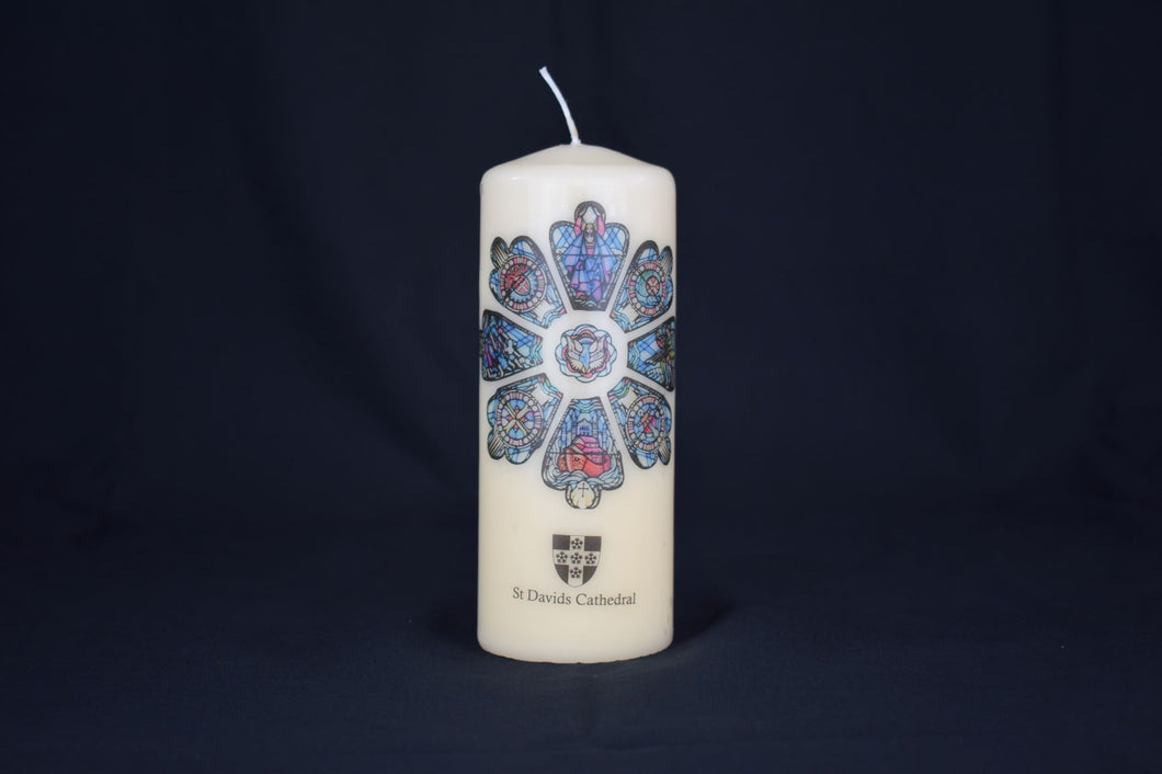 Pilar Candle with St Davids Cathedral Shield and a picture of the Rose Window
